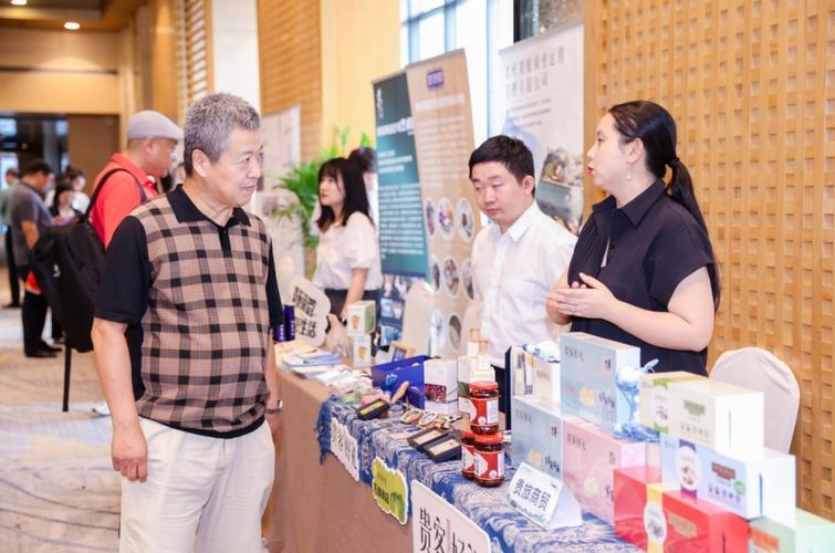 贵旅集团2024"支支串飞""小车小团"产品发布暨旅游业务洽谈会走进上海